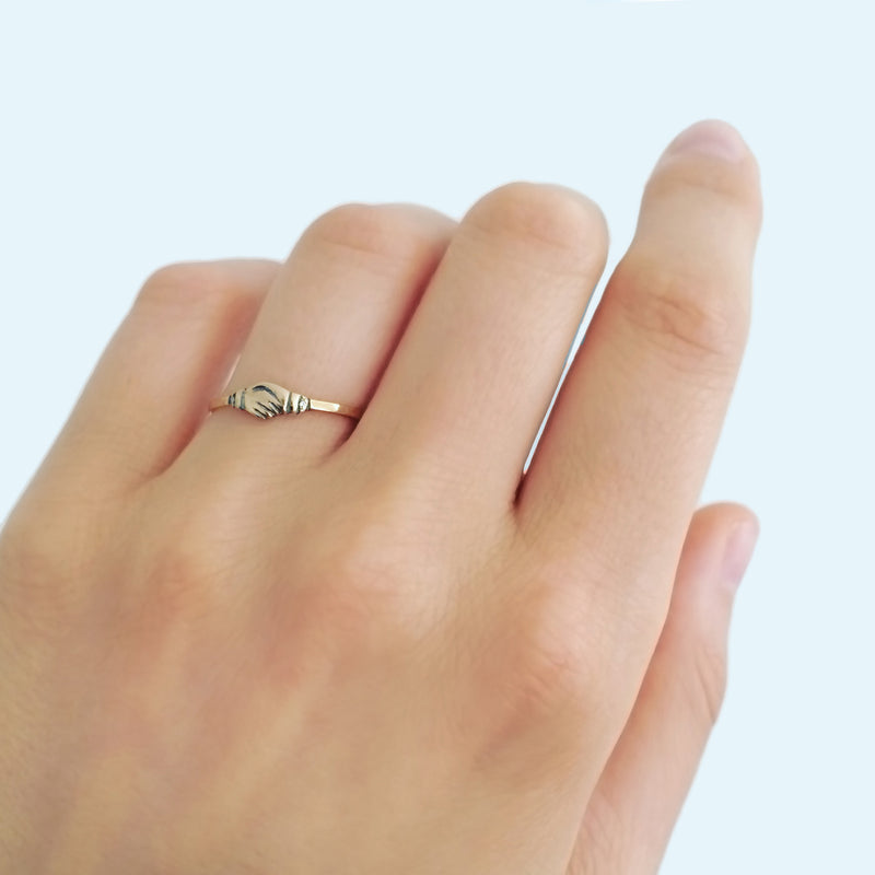 Clasped Hands / Fede Gimmel Ring
